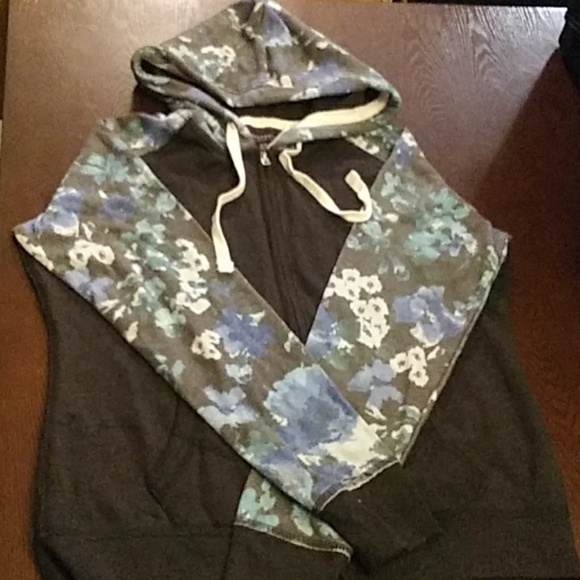 Aeropostale Tops - Aeropostale Hoodie Aeropostale Tops - Aeropostale Hoodie
